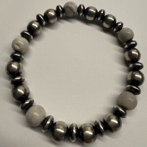 Authentic Sterling Silver Navajo Pearl & White Buffalo Beaded Stretch Bracelet